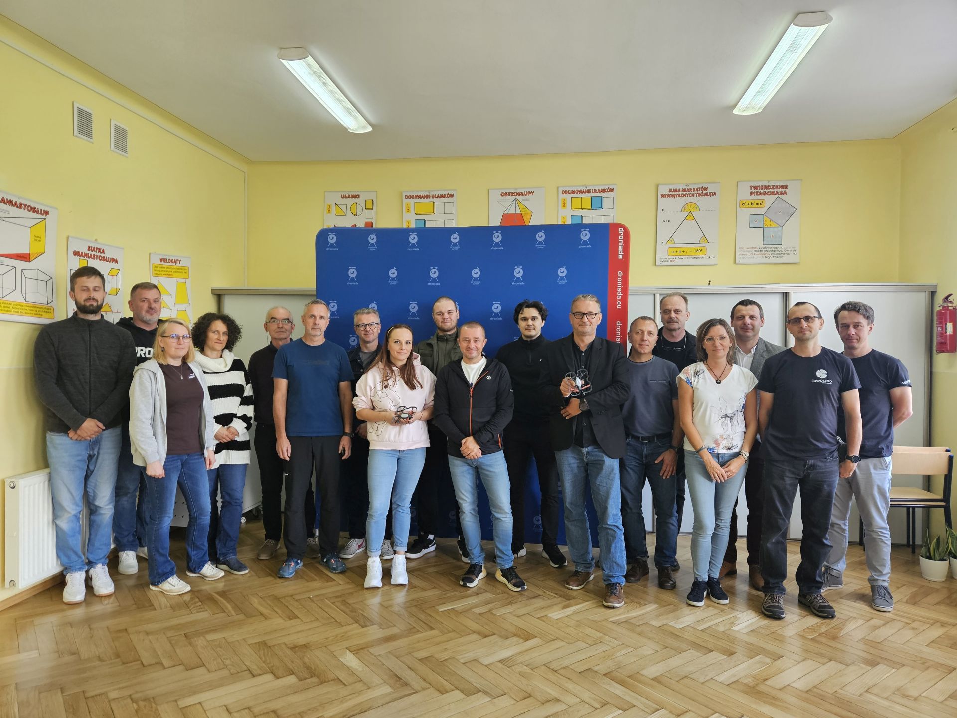 Droniada Junior Bootcamp w Gminie Strzyżów – drony, roboty, programowanie i AI